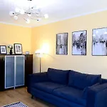 Cozy 2 Rooms Apartment Drumul Taberei